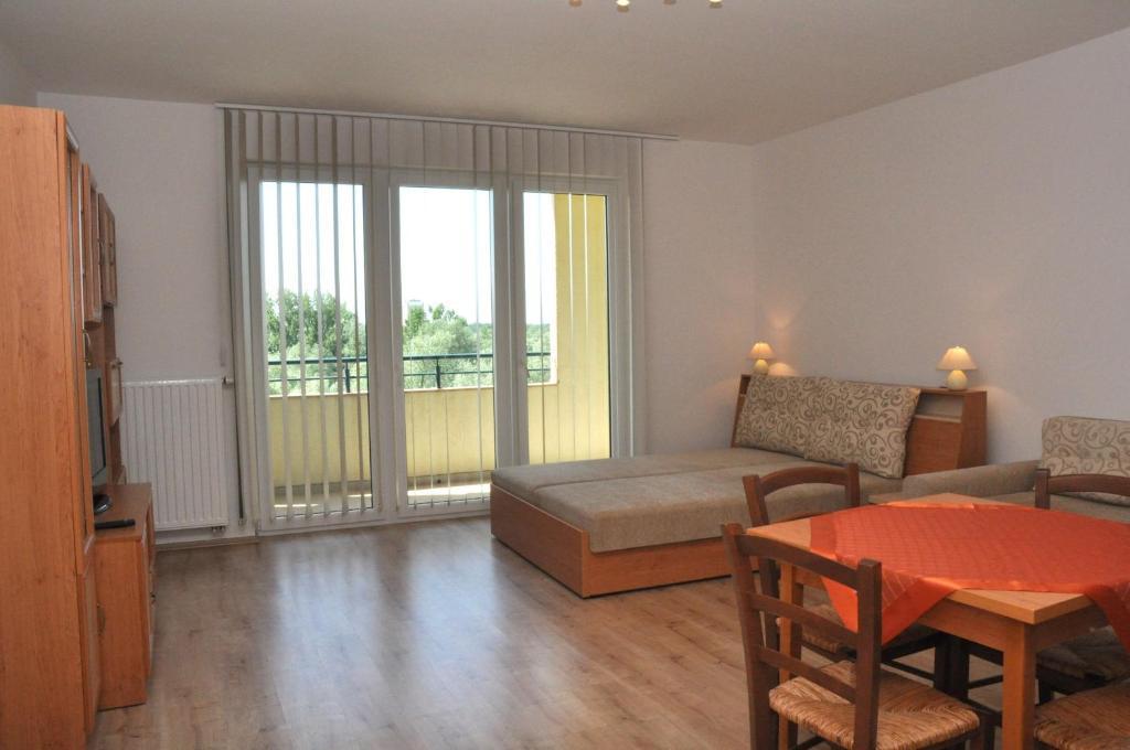 Tisza Palota Apartmanok Szeged Bilik gambar